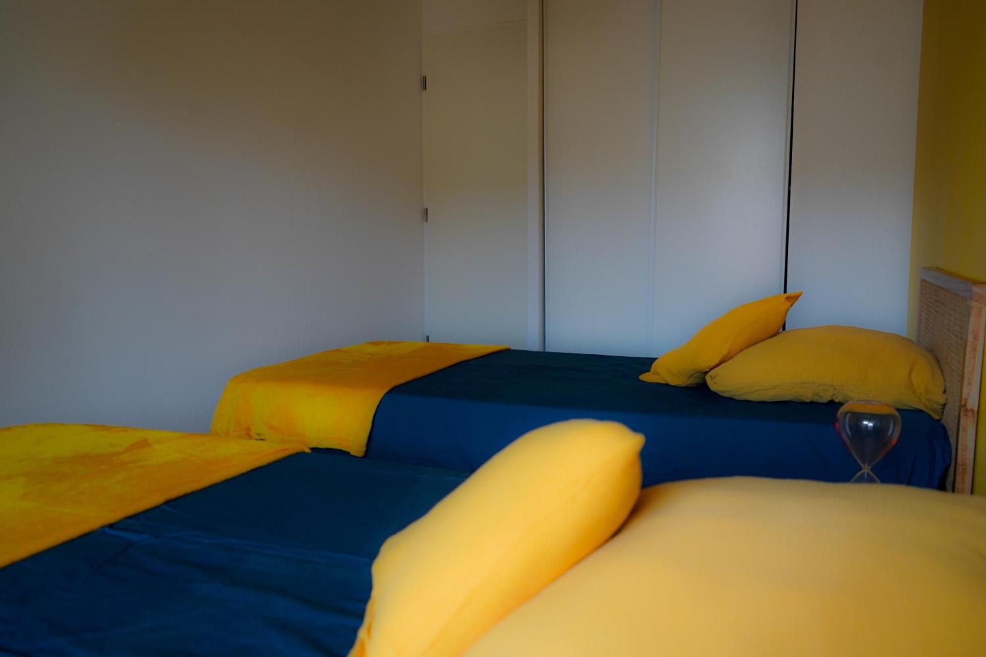 Appart neuf climatisé avec parking Perpignano Esterno foto